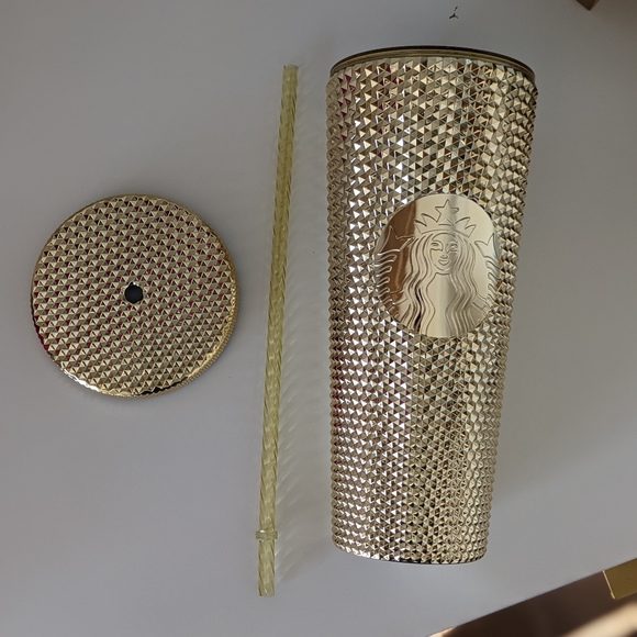 💛 New Starbucks 2022 winter holiday gold studded tumbler venti 24oz - Picture 3 of 7